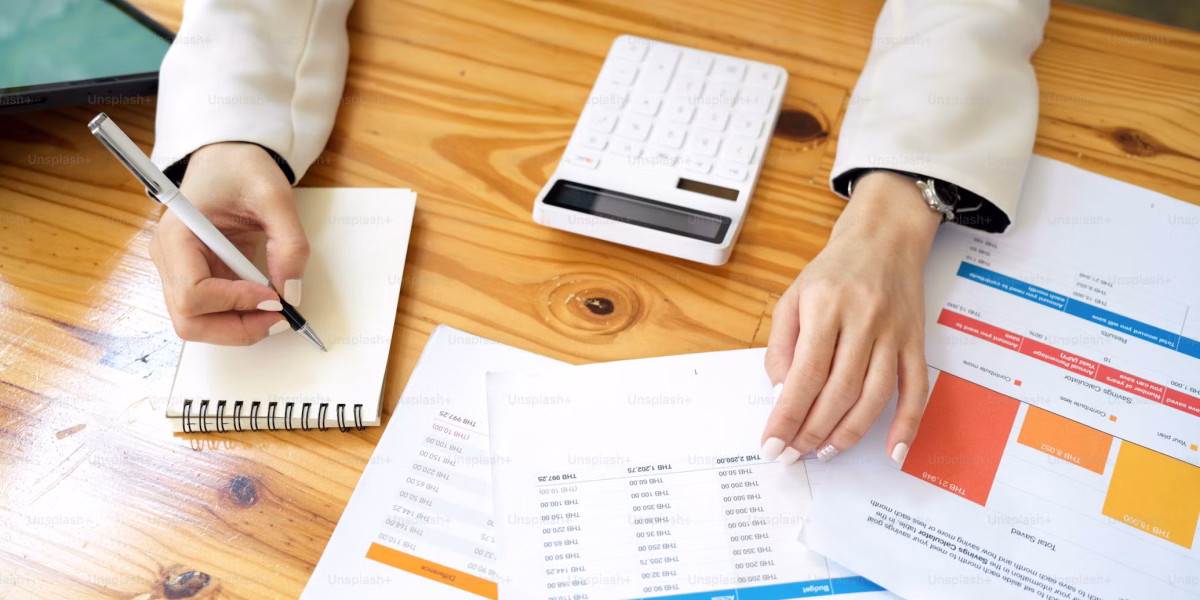 Comparación entre planilla de orden de servicio en papel o Excel y gestión digital